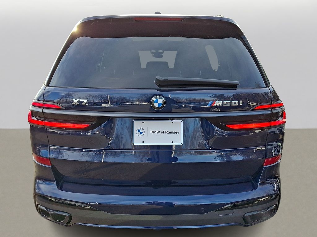 Thumbnail: 2025 BMW X7 - 5