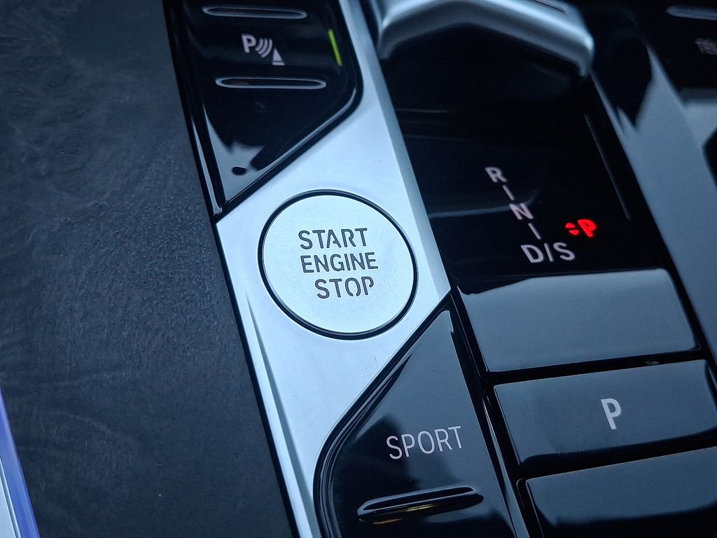 Thumbnail: 2023 BMW X7 - 19