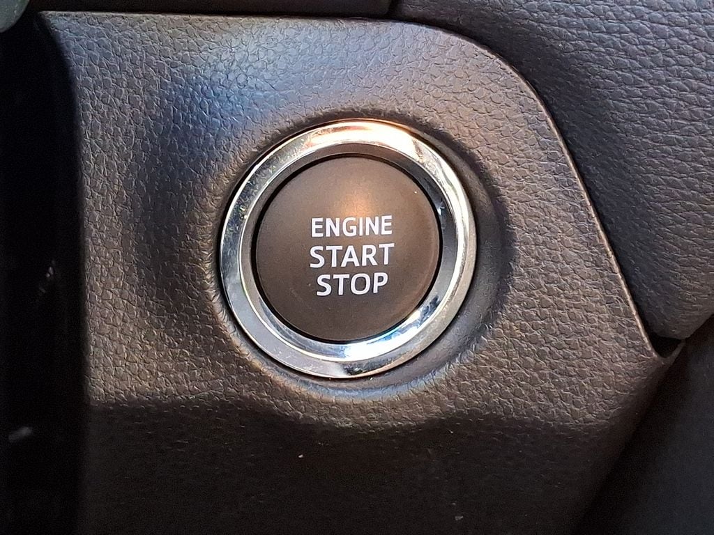 Thumbnail: 2025 Toyota RAV4 - 20