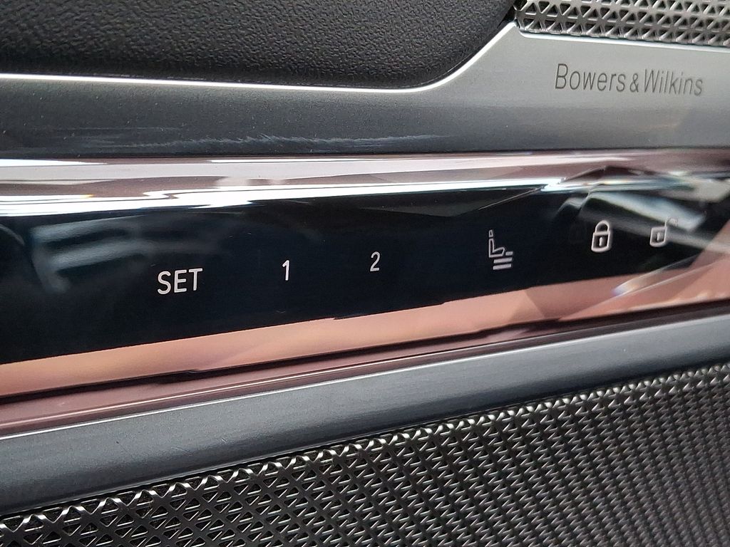 Thumbnail: 2023 BMW 7 Series - 22