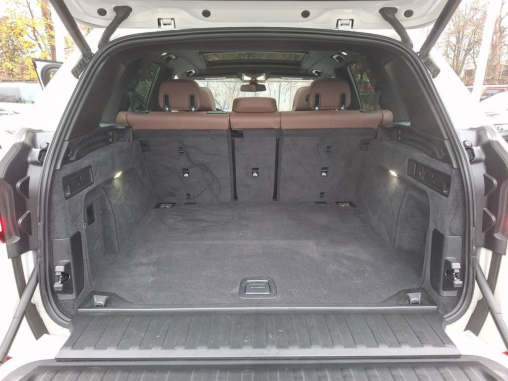 Thumbnail: 2022 BMW X5 - 23