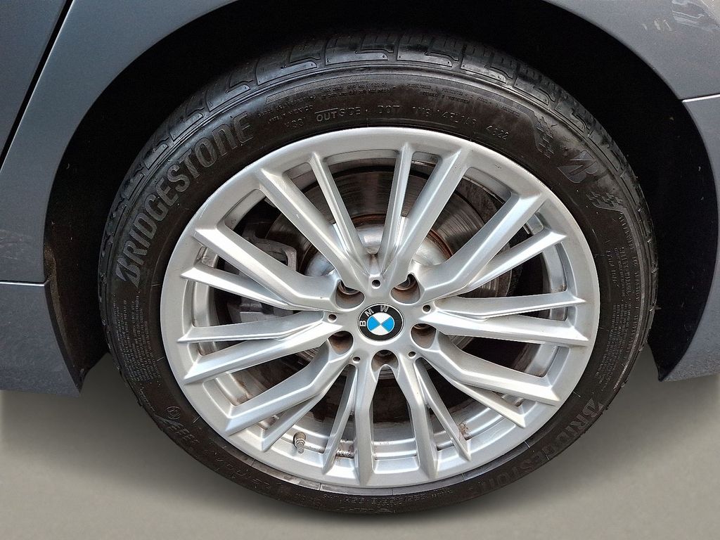 Thumbnail: 2023 BMW 3 Series - 6