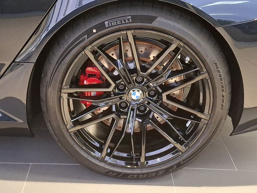 Thumbnail: 2026 BMW M5 - 6