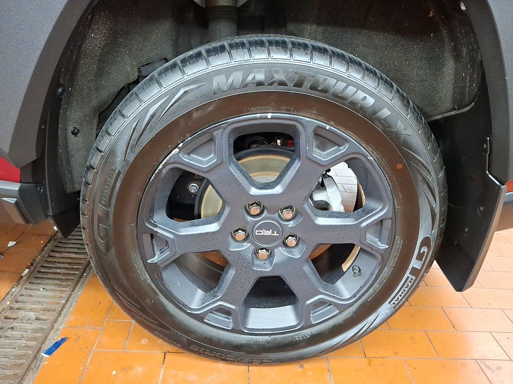 Thumbnail: 2023 Toyota RAV4 - 6