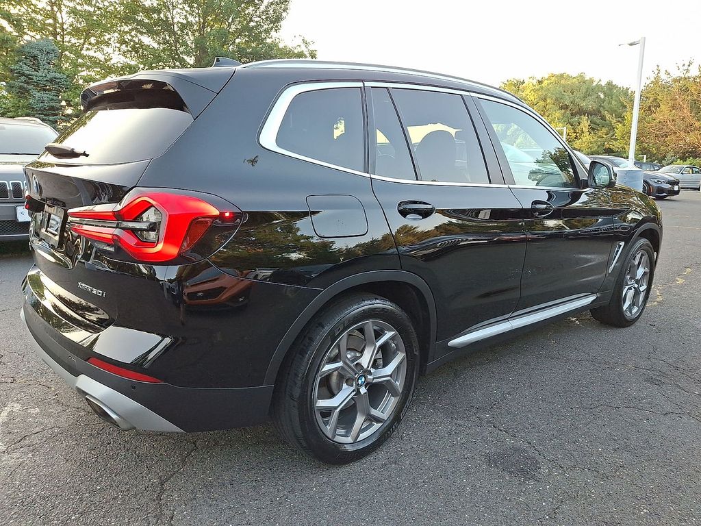 Thumbnail: 2023 BMW X3 - 24