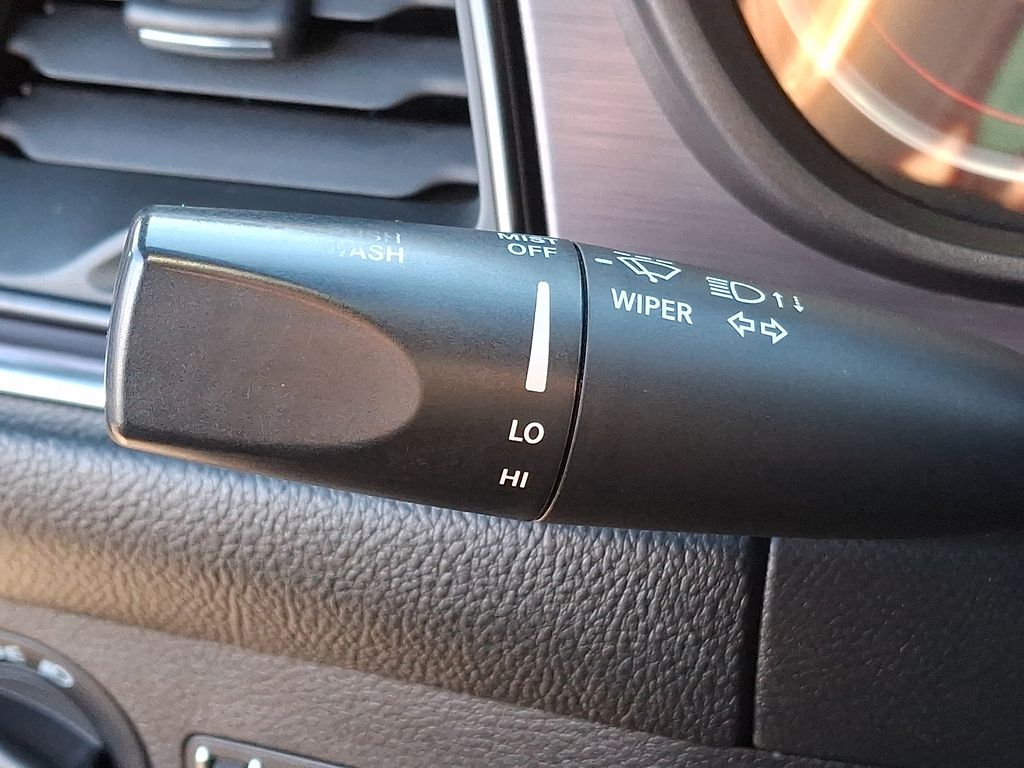 Thumbnail: 2015 Dodge Challenger - 23