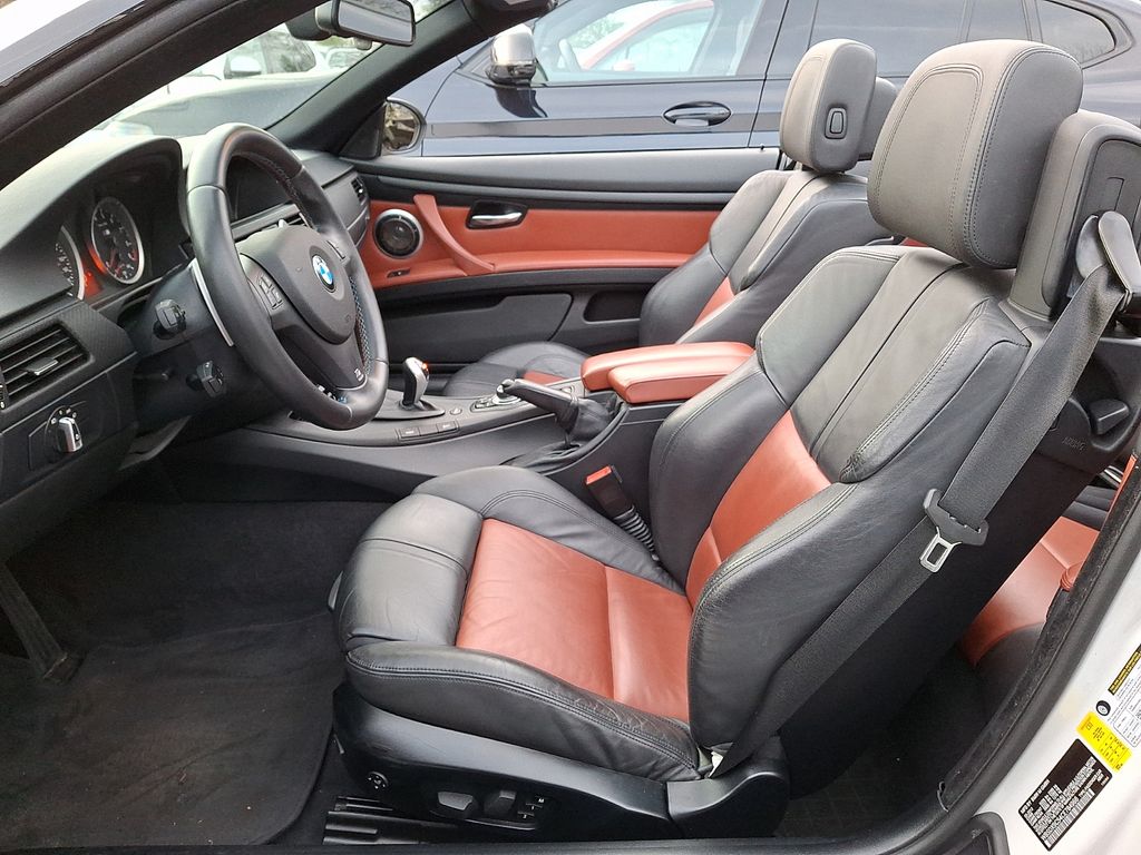 Thumbnail: 2012 BMW M3 - 10