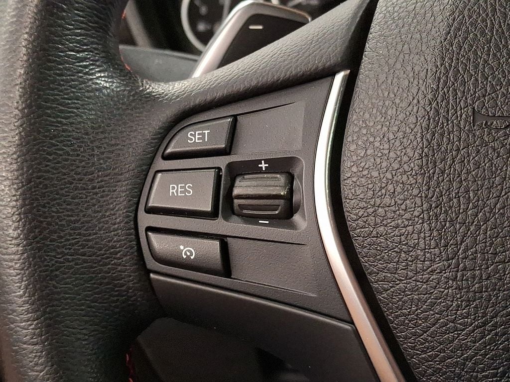 Thumbnail: 2018 BMW 3 Series - 19