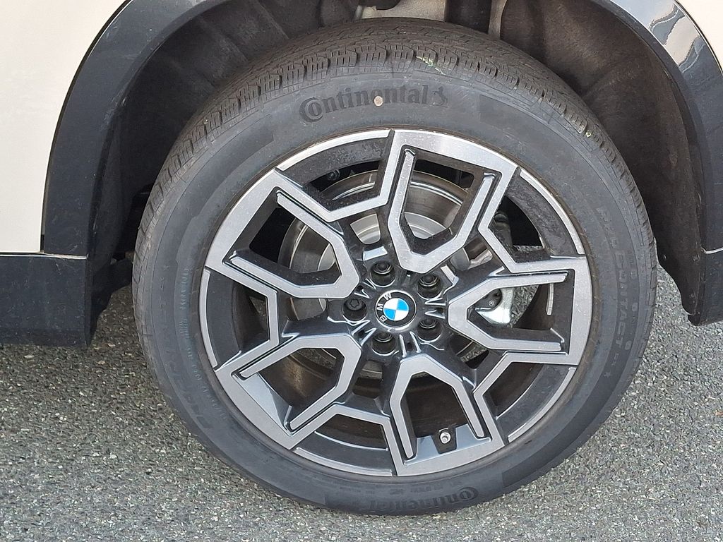 Thumbnail: 2026 BMW X1 - 4