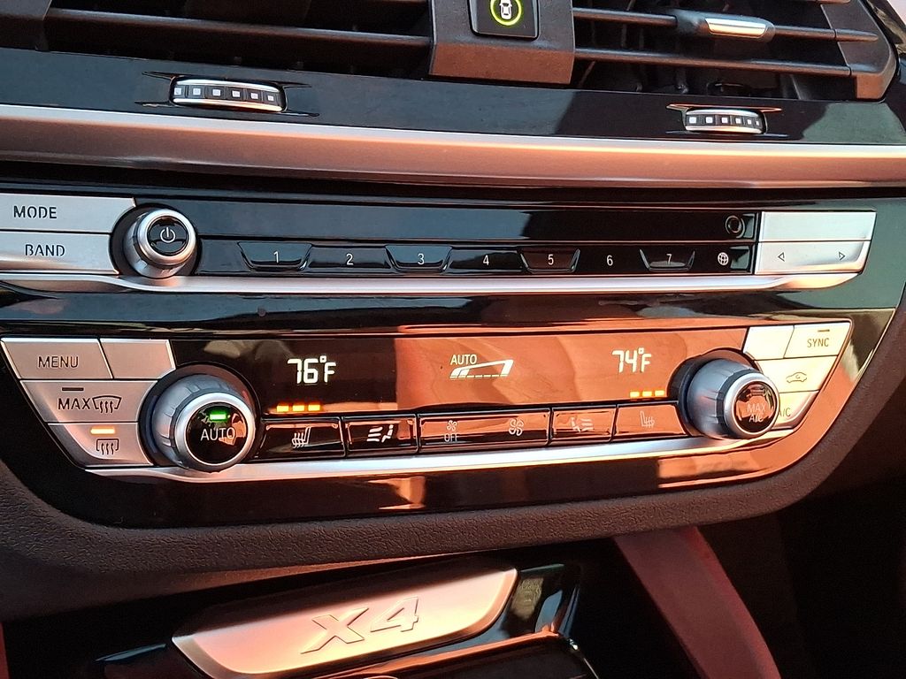 Thumbnail: 2020 BMW X4 - 15