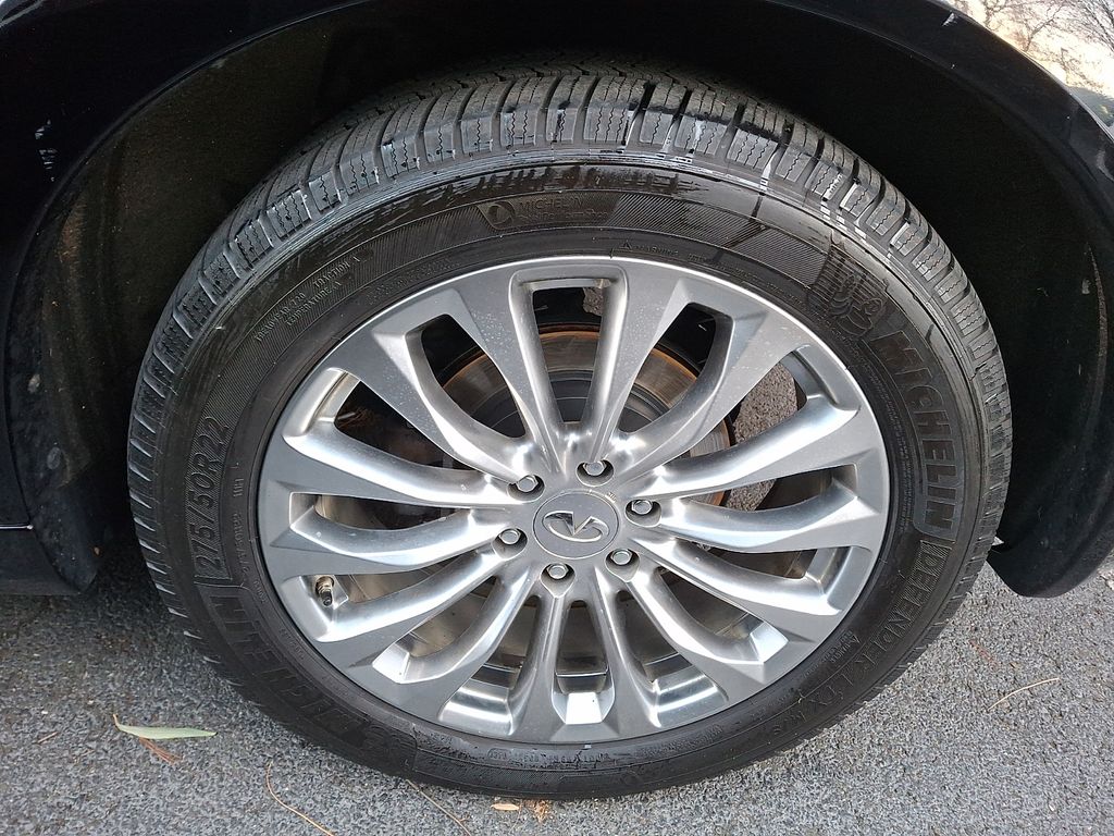 Thumbnail: 2016 INFINITI QX80 - 6