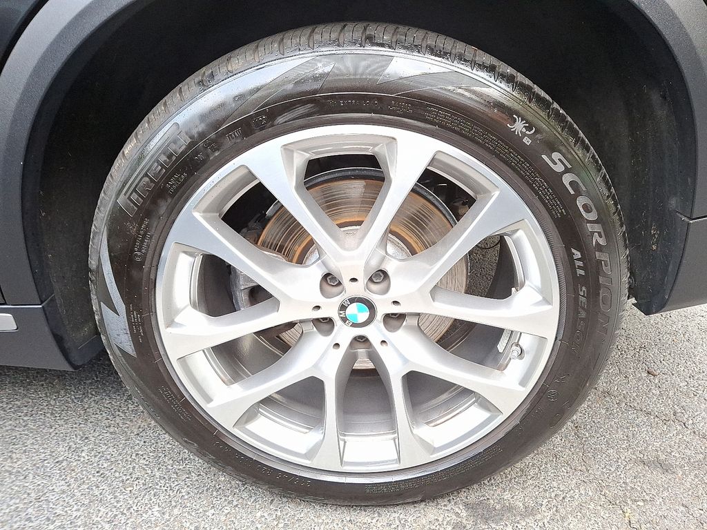 Thumbnail: 2024 BMW X5 - 7