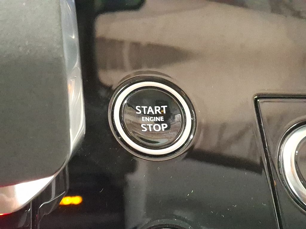 Thumbnail: 2023 Land Rover Range Rover Sport - 19