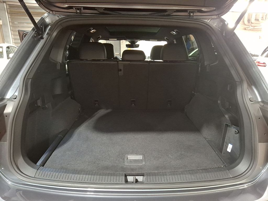 Thumbnail: 2023 Volkswagen Tiguan - 27