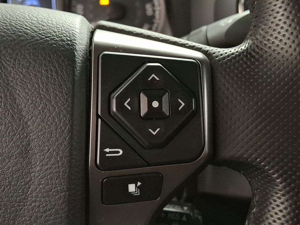 2019 Toyota Tacoma  18