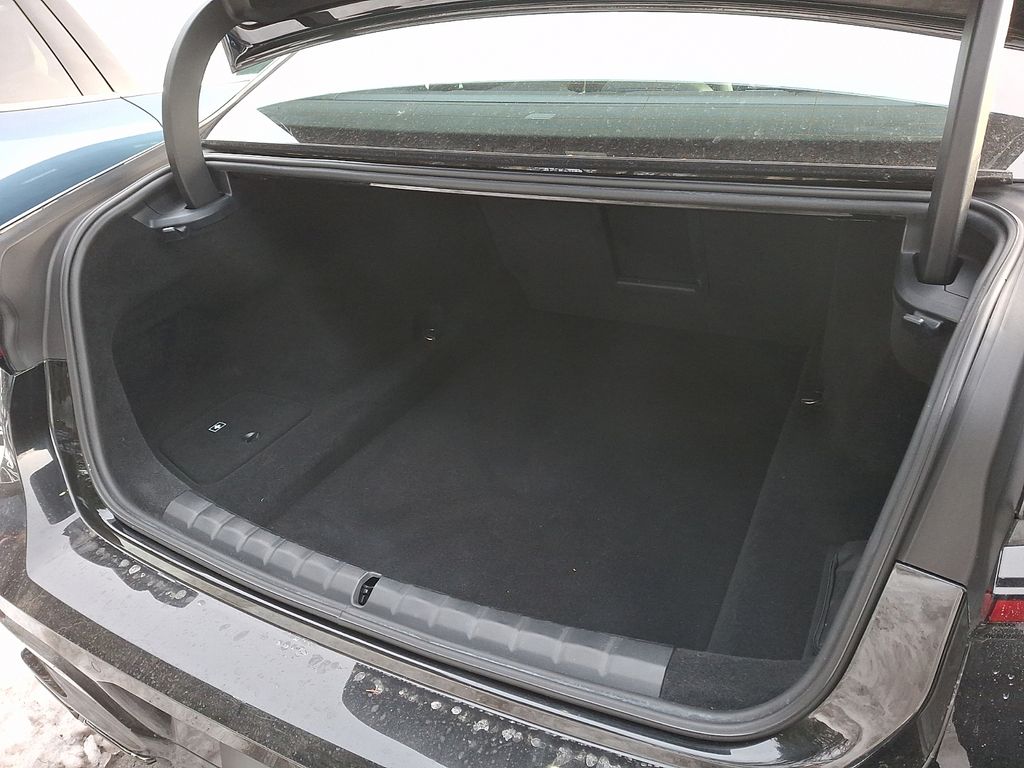 Thumbnail: 2023 BMW 7 Series - 25