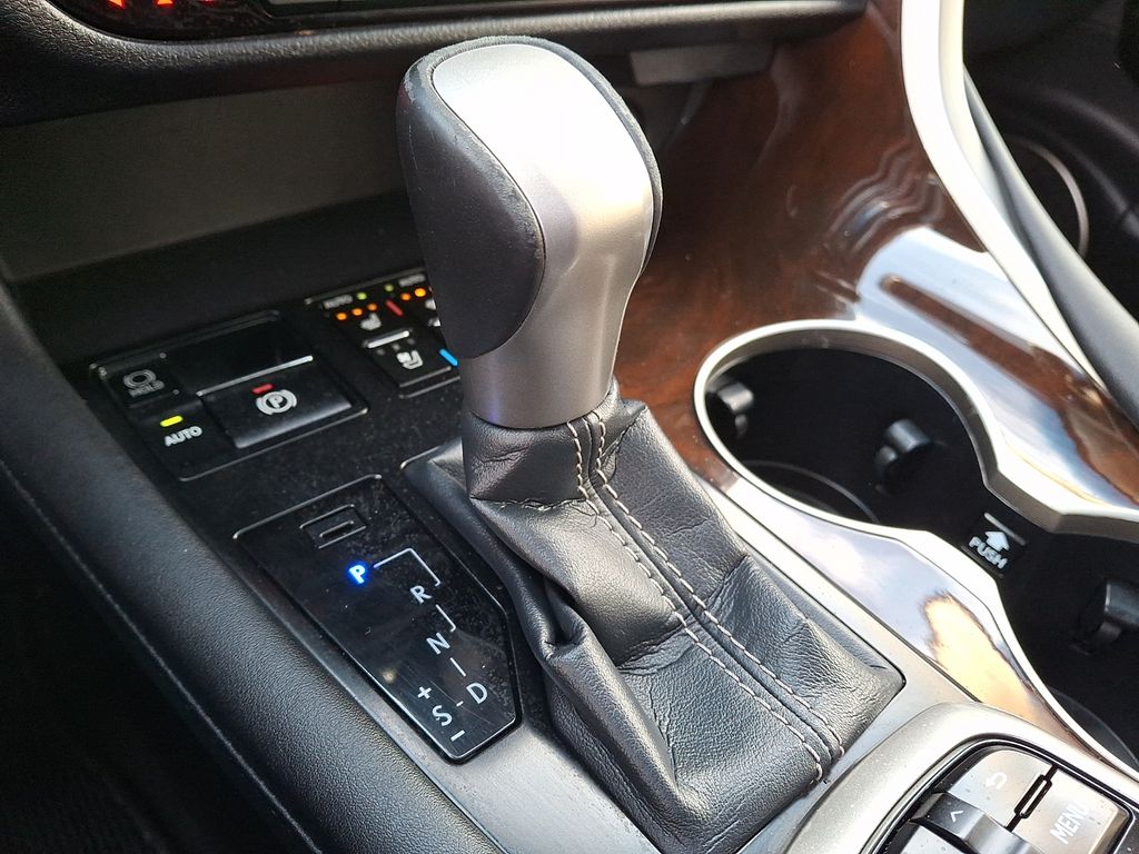 Thumbnail: 2017 Lexus RX - 13