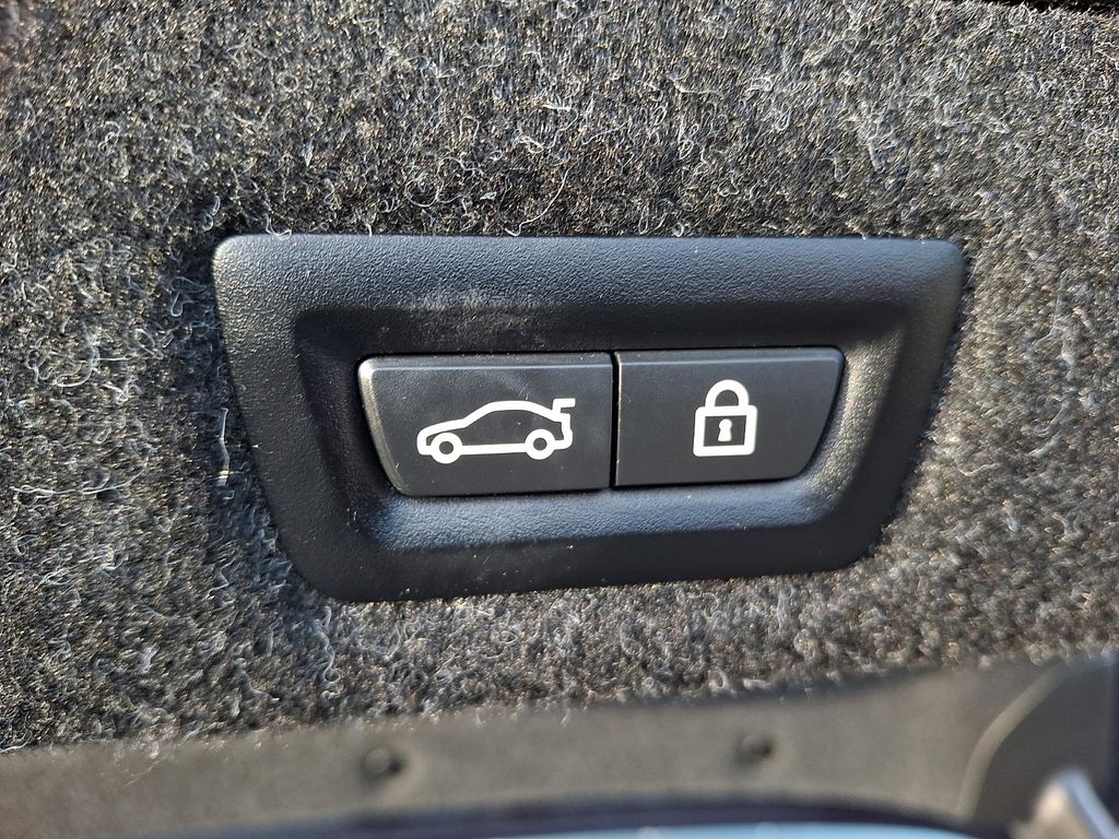 Thumbnail: 2019 BMW 5 Series - 28