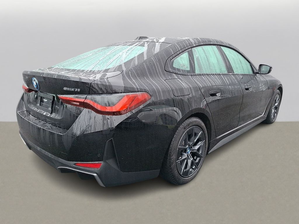 Thumbnail: 2023 BMW i4 - 4