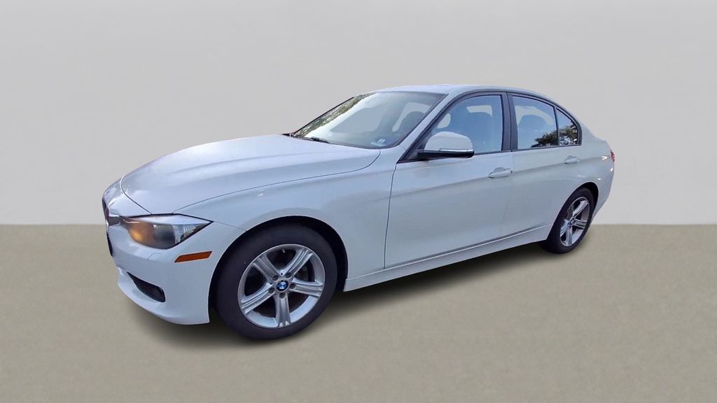 Thumbnail: 2014 BMW 3 Series - 4