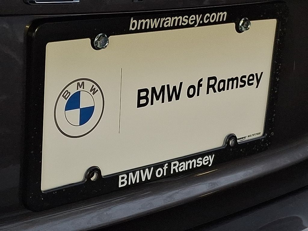 Thumbnail: 2021 Toyota Camry - 28