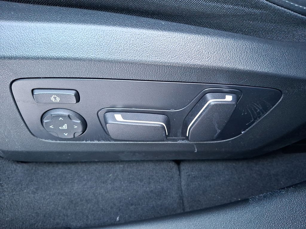 Thumbnail: 2025 BMW X3 - 10