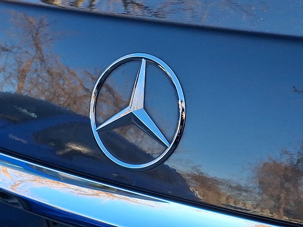 Thumbnail: 2022 Mercedes-Benz S-Class - 29