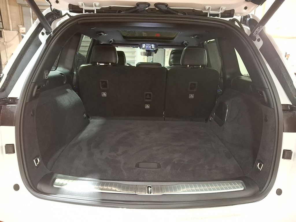 Thumbnail: 2023 Jeep Grand Cherokee - 29