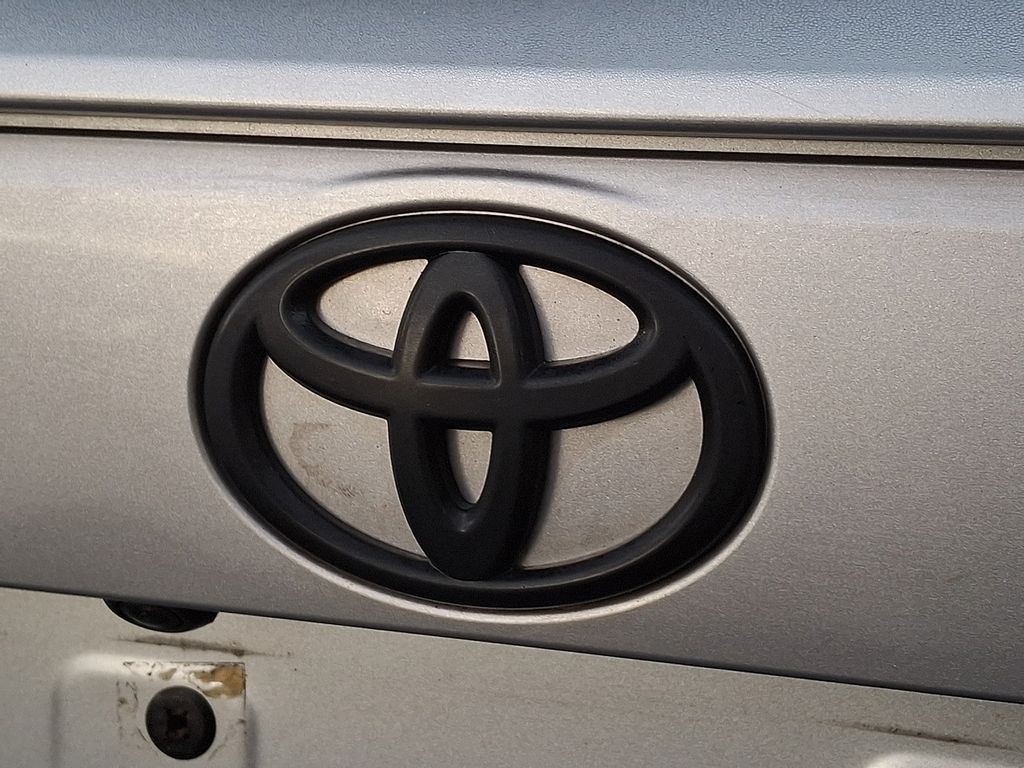 Thumbnail: 2020 Toyota RAV4 - 29