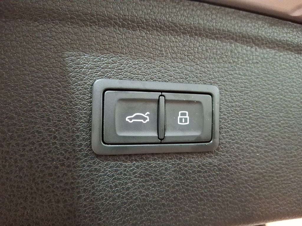 Thumbnail: 2023 Audi Q5 - 24