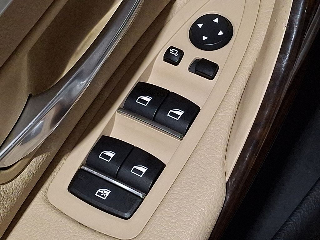 Thumbnail: 2018 BMW 4 Series - 24