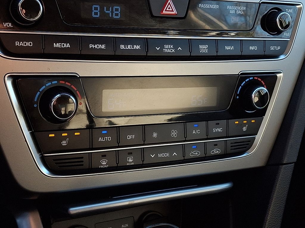 Thumbnail: 2015 Hyundai Sonata - 13