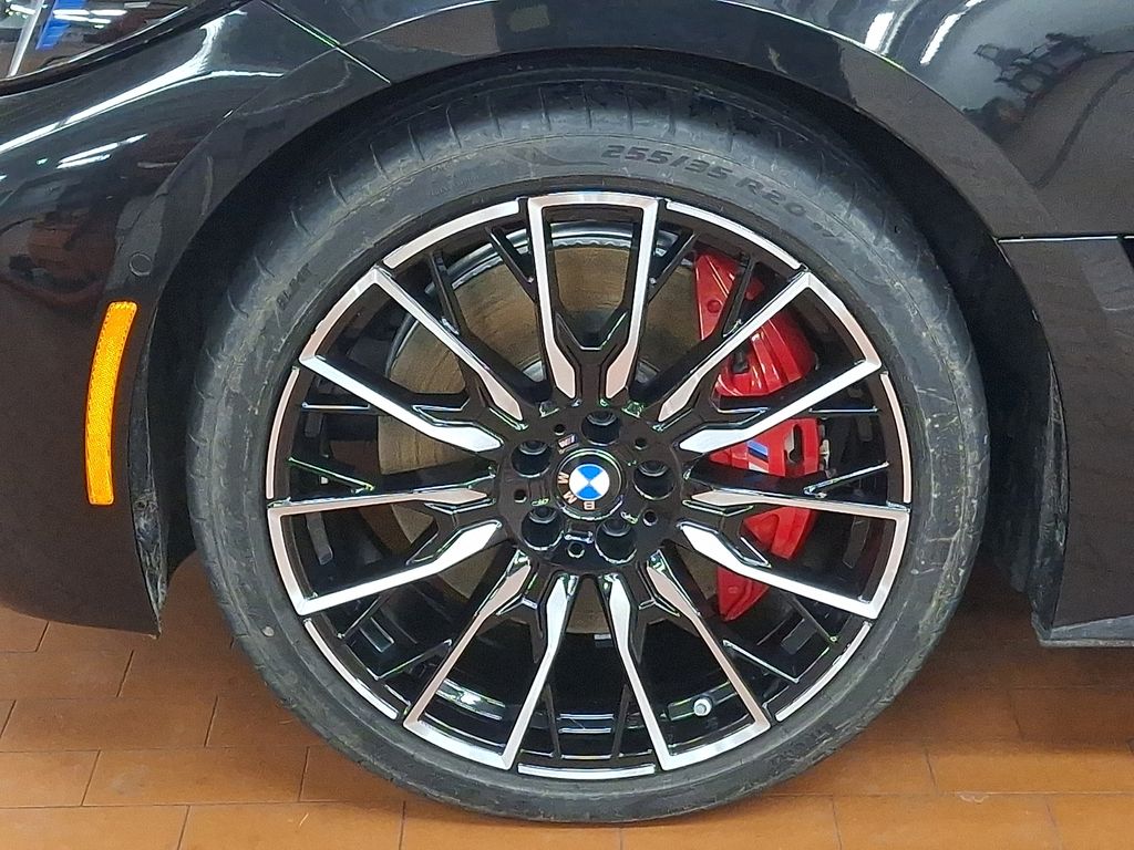 Thumbnail: 2025 BMW i4 - 6