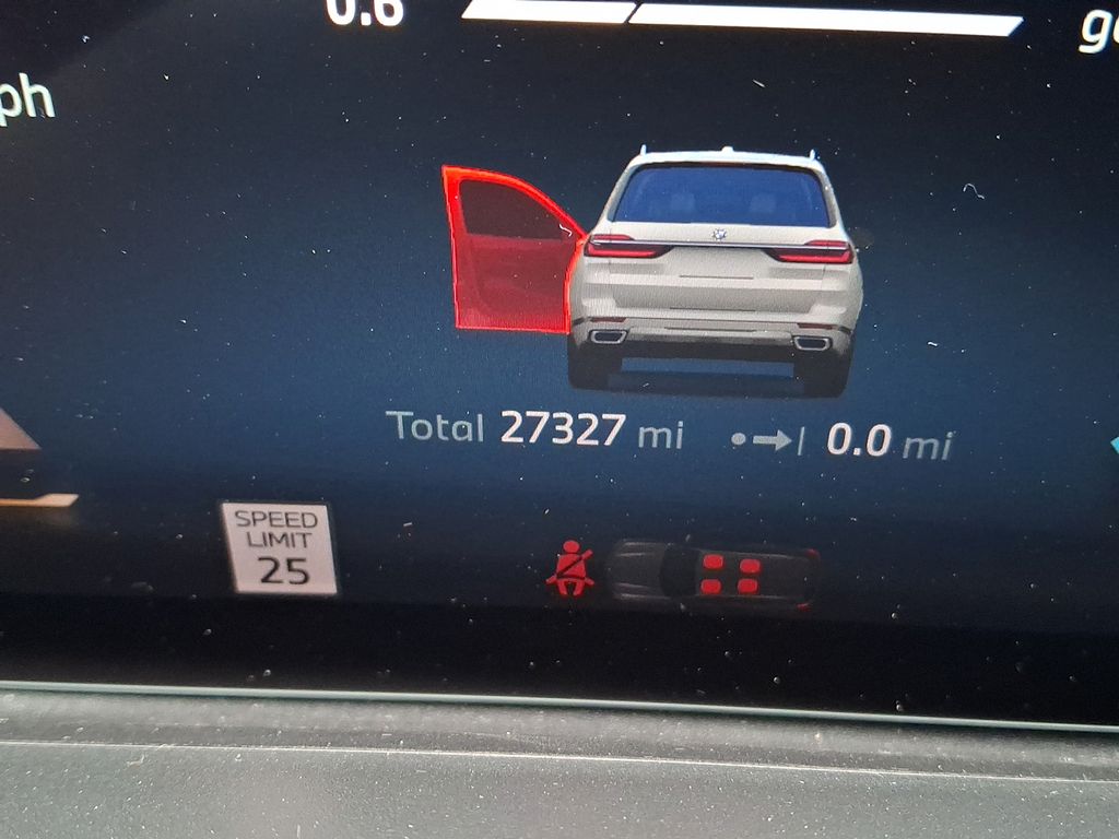 Thumbnail: 2024 BMW X7 - 17