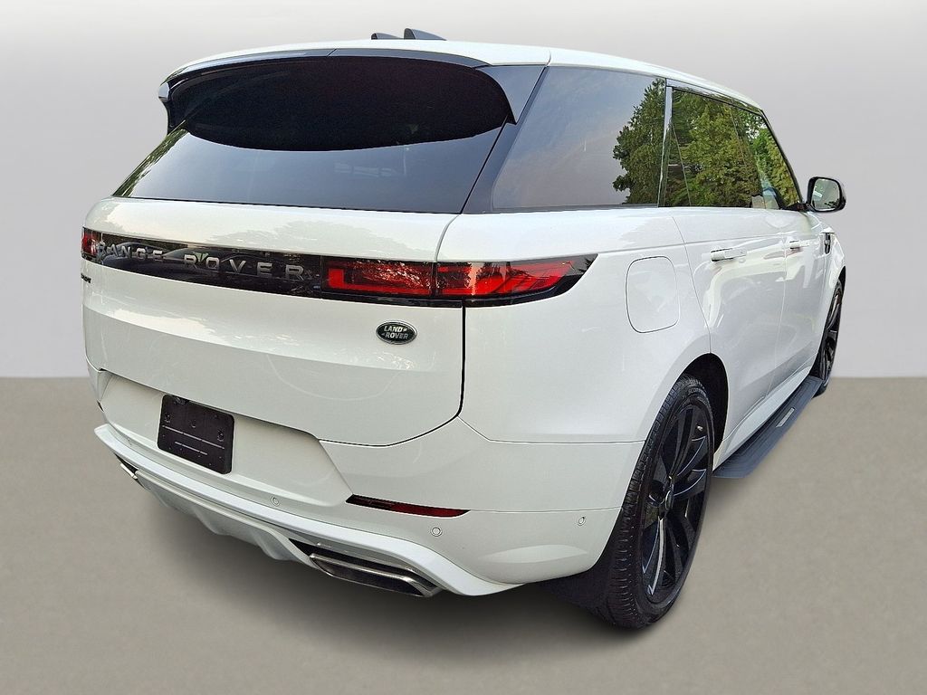 Thumbnail: 2023 Land Rover Range Rover Sport - 4