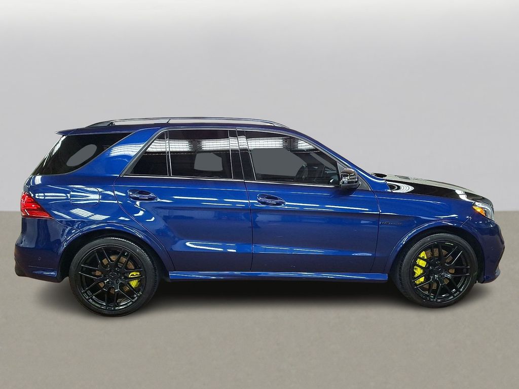 Thumbnail: 2019 Mercedes-Benz GL-Class - 4