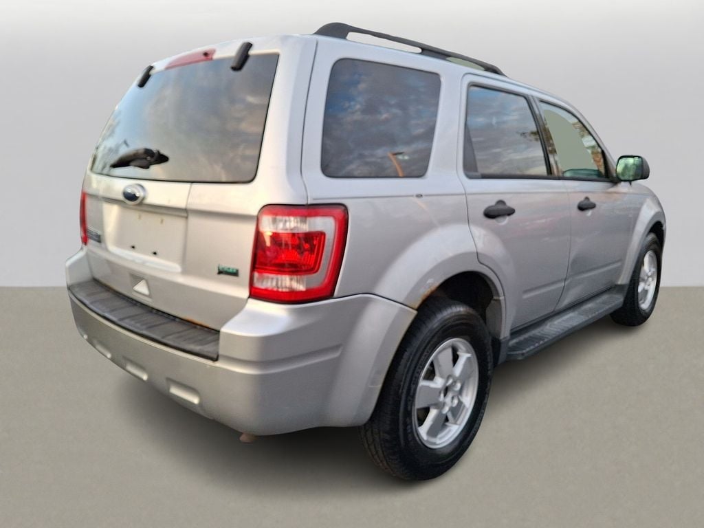 Thumbnail: 2012 Ford Escape - 5