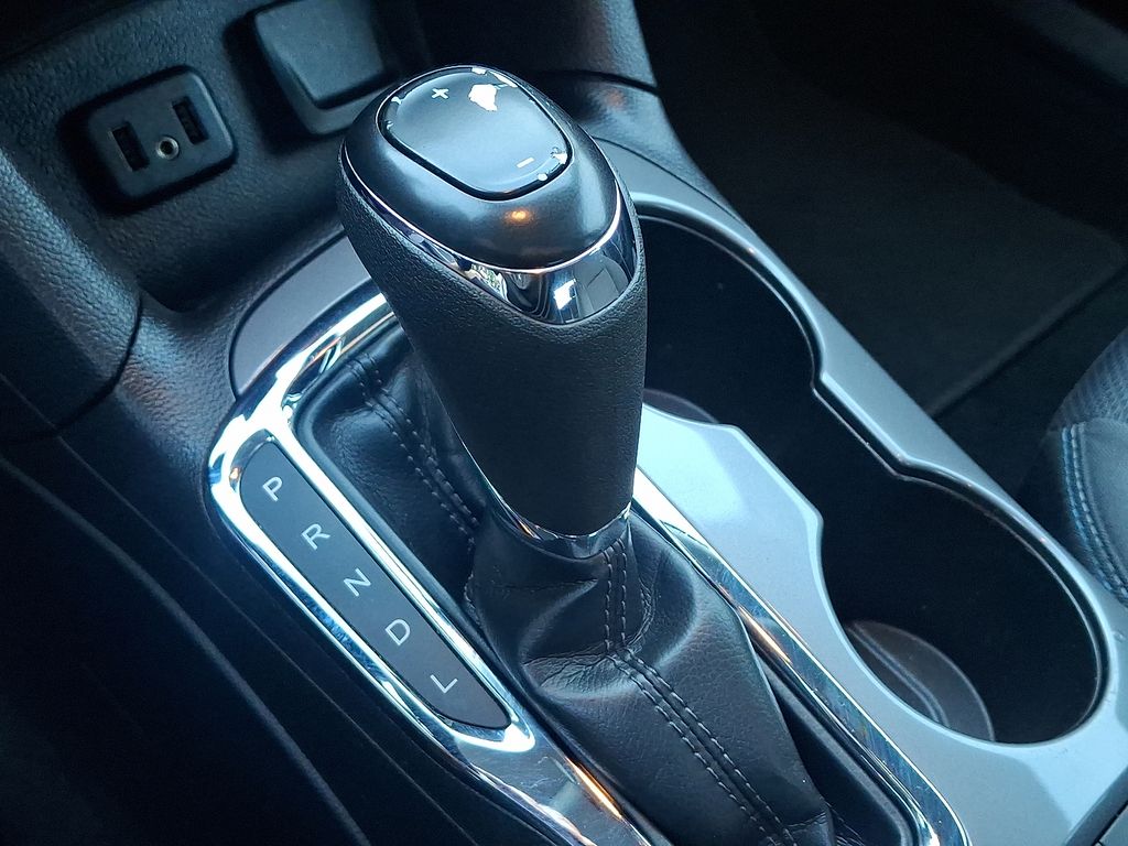 Thumbnail: 2019 Chevrolet Cruze - 12