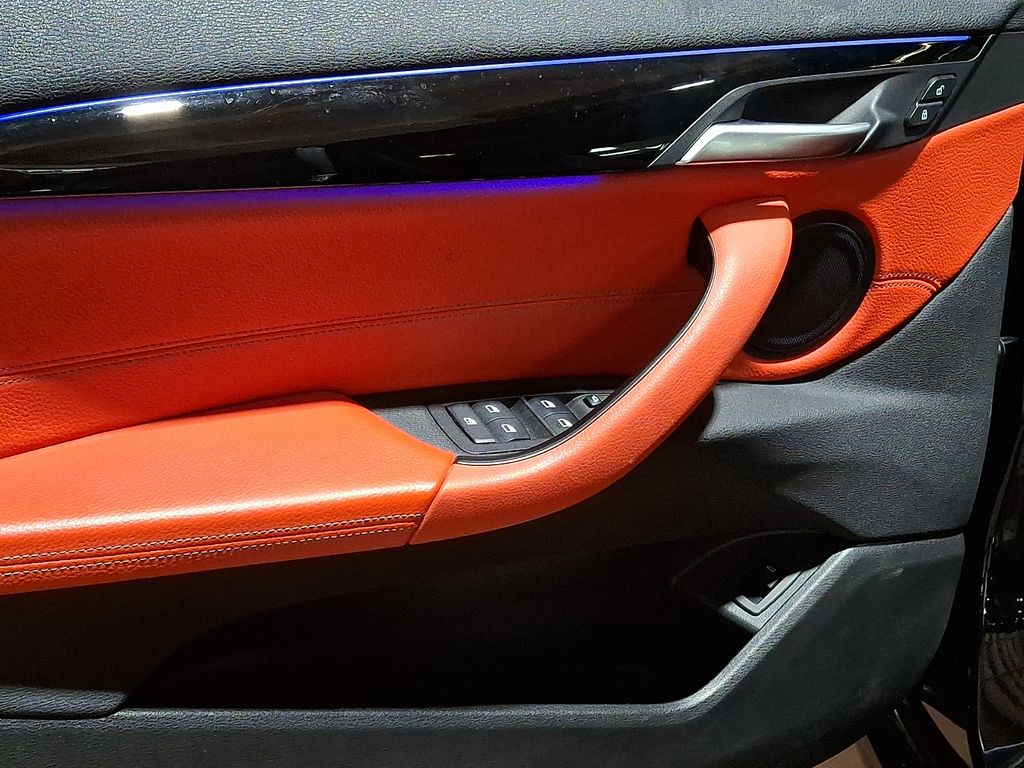 Thumbnail: 2022 BMW X2 - 9