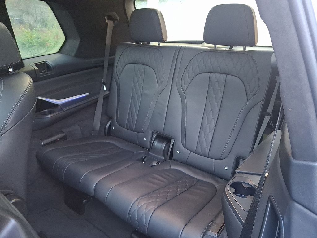 Thumbnail: 2023 BMW X7 - 8