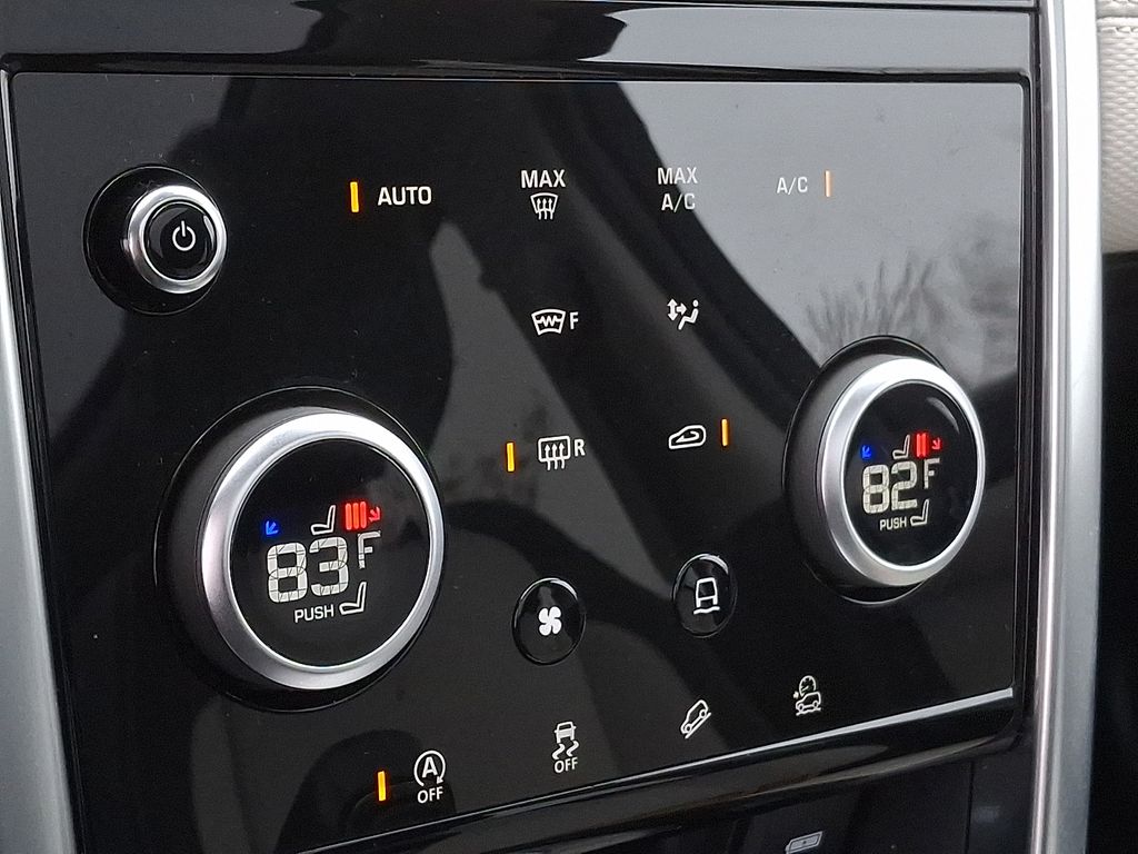 Thumbnail: 2023 Land Rover Discovery Sport - 13