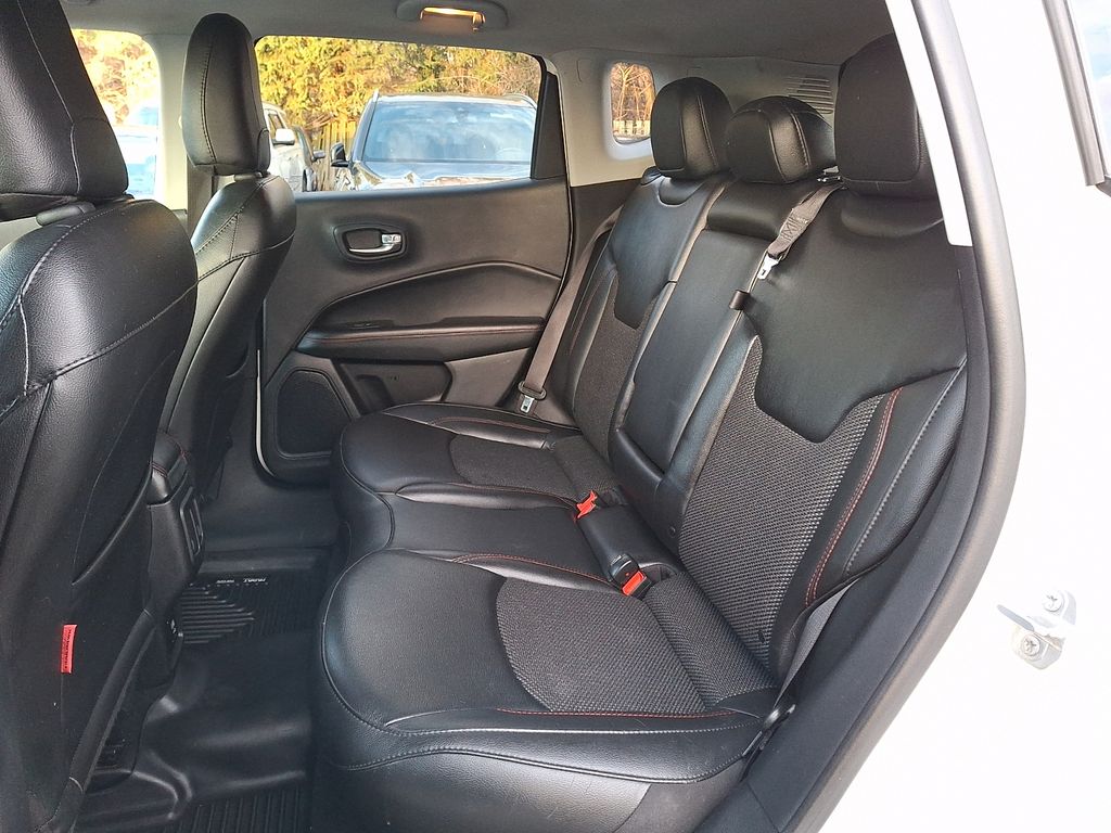 Thumbnail: 2020 Jeep Compass - 9