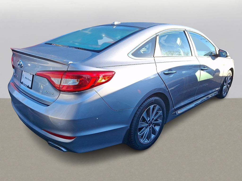 Thumbnail: 2015 Hyundai Sonata - 3