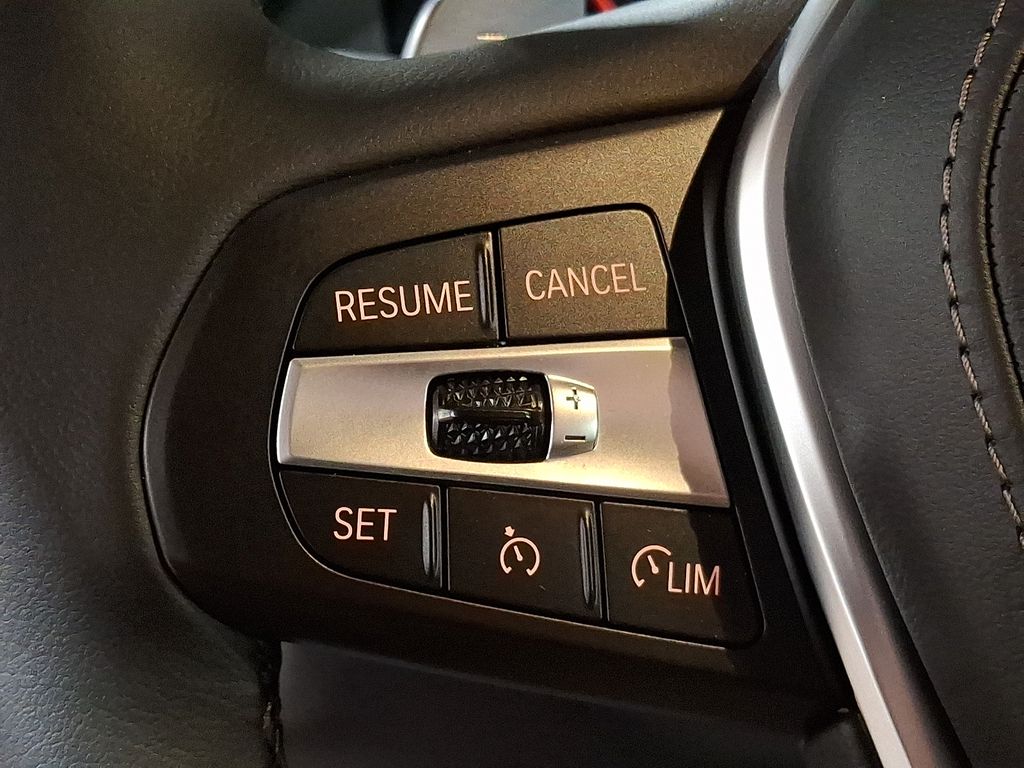 Thumbnail: 2023 BMW X6 - 17