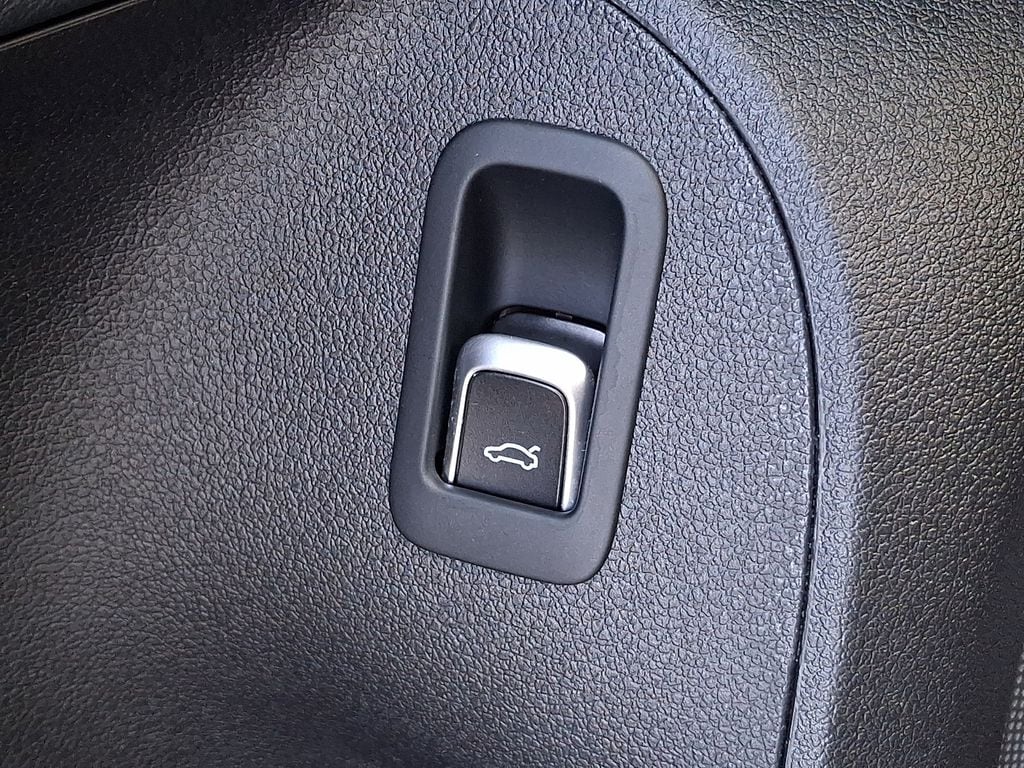 Thumbnail: 2016 Audi Q5 - 23