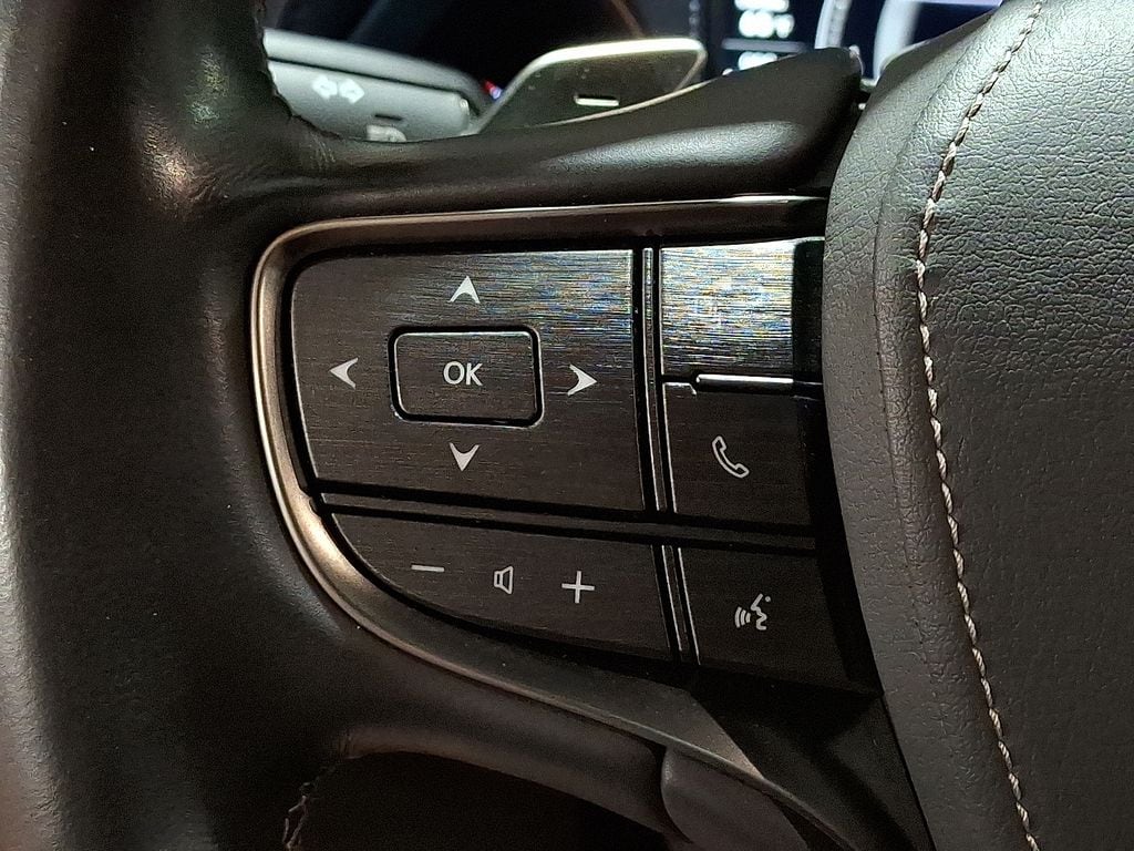 Thumbnail: 2018 Lexus LS - 15