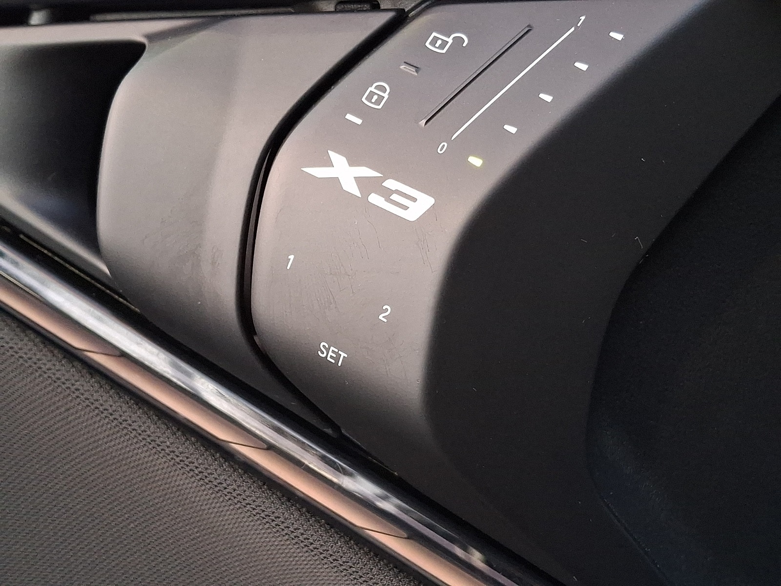 Thumbnail: 2025 BMW X3 - 21