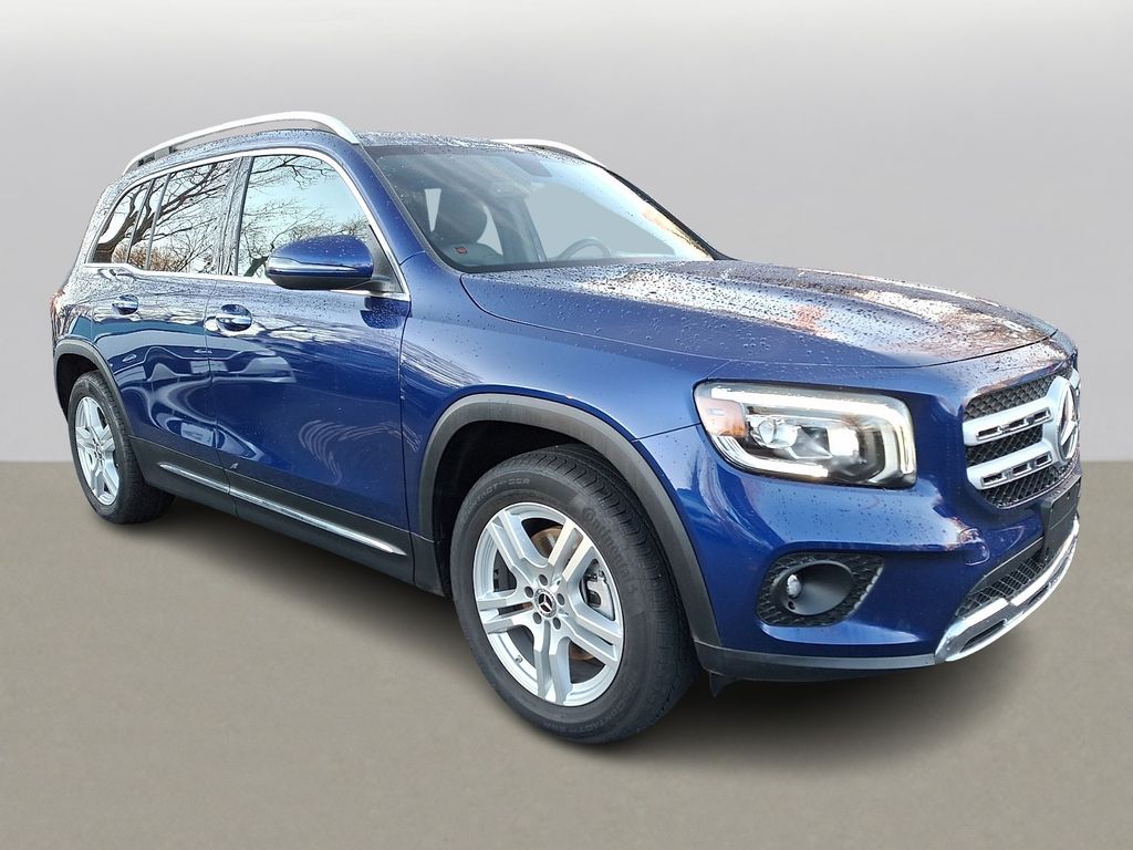 Thumbnail: 2021 Mercedes-Benz GLB - 3