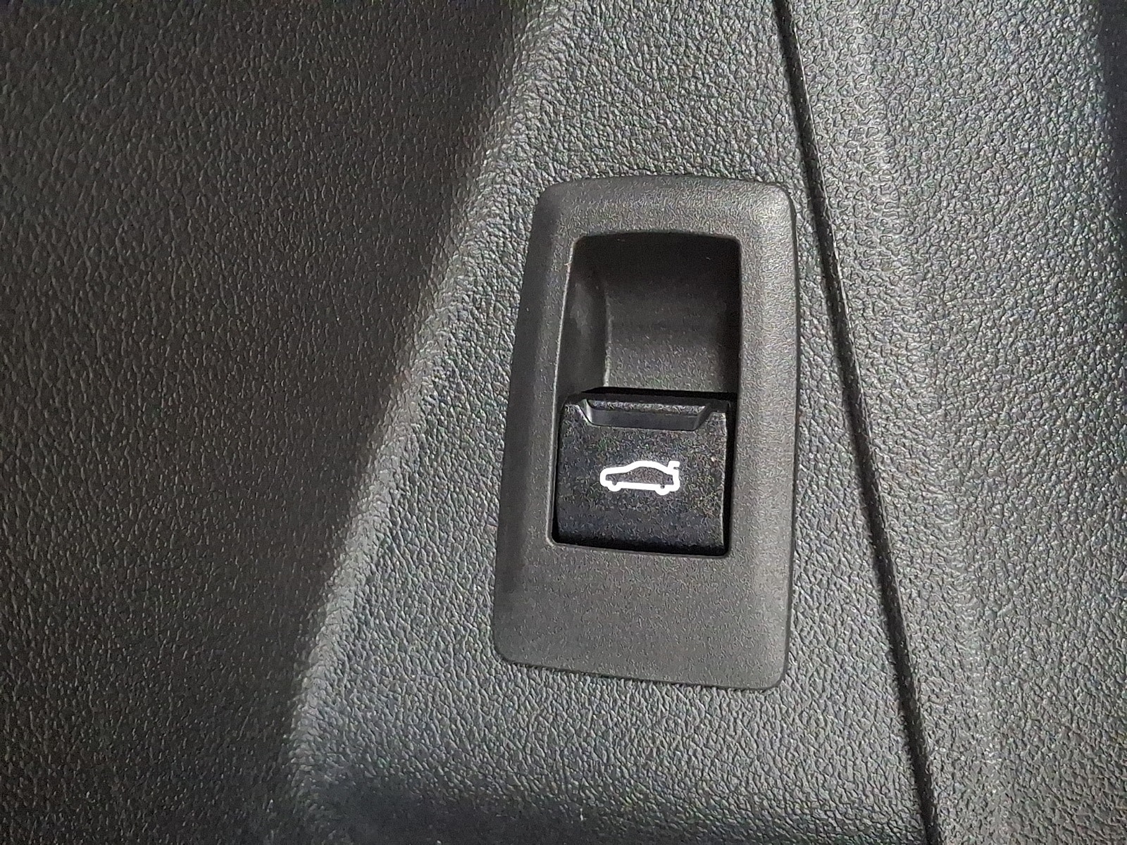 Thumbnail: 2025 BMW 2 Series - 24