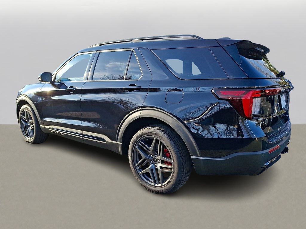 Thumbnail: 2025 Ford Explorer - 5